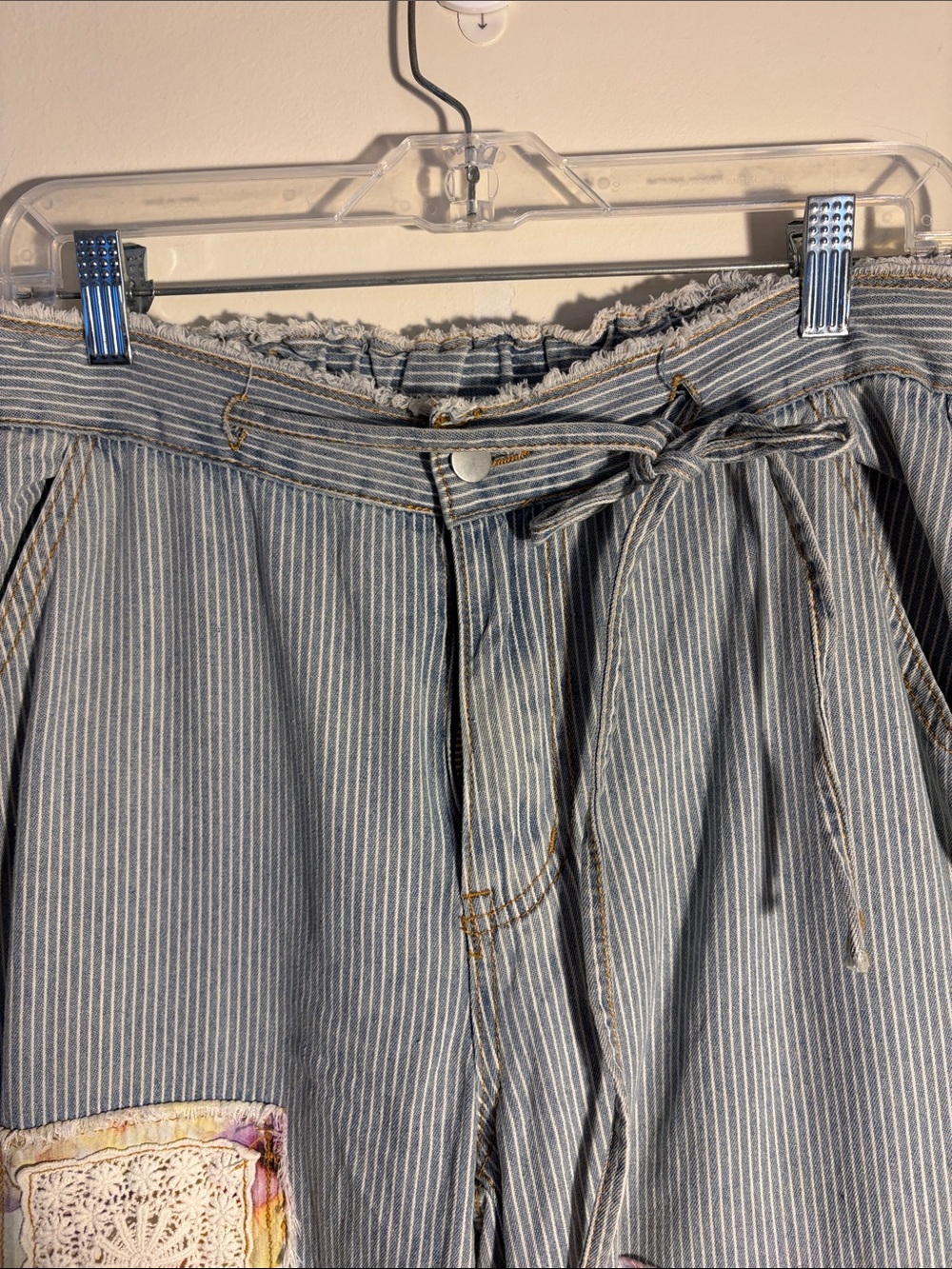 POL Wide-Leg Pinstripe Pants with Floral Patchwork - Picture 3 of 5